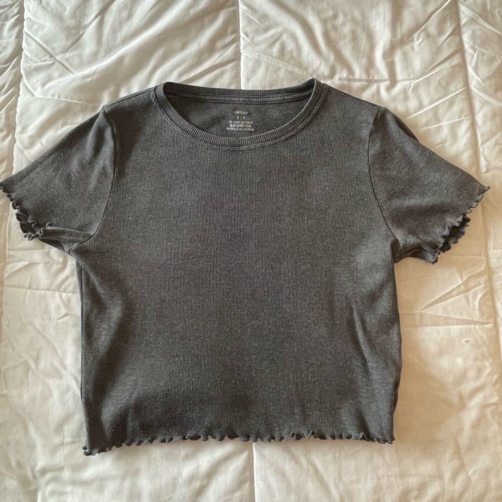 Aerie, ribbed lettuce trim baby tee, grey, small crop top